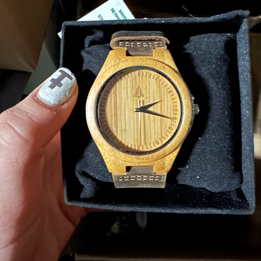 TreeHut Bamboo Watch with genuine leather strap